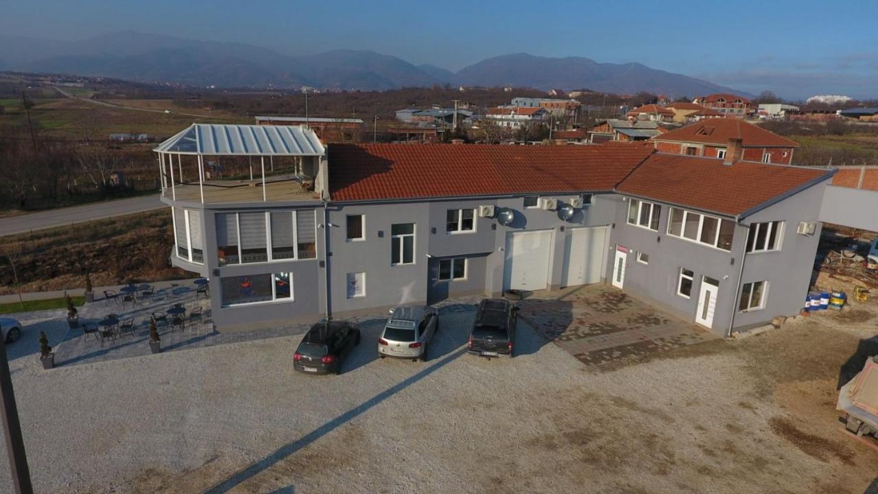 Binta Hostel Vranje Exterior photo
